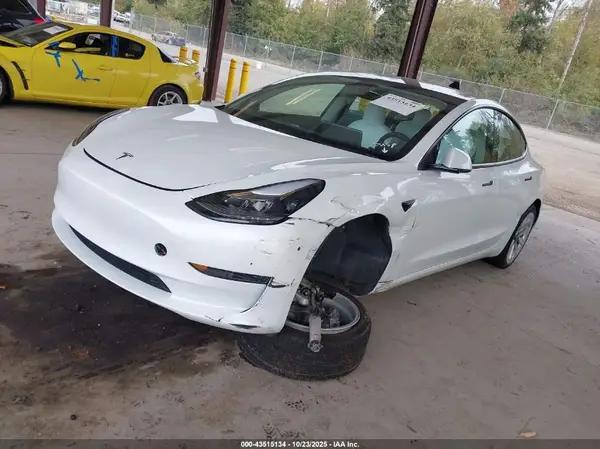 5YJ3E1EA7PF409310 2023 TESLA MODEL 3 - Image 2