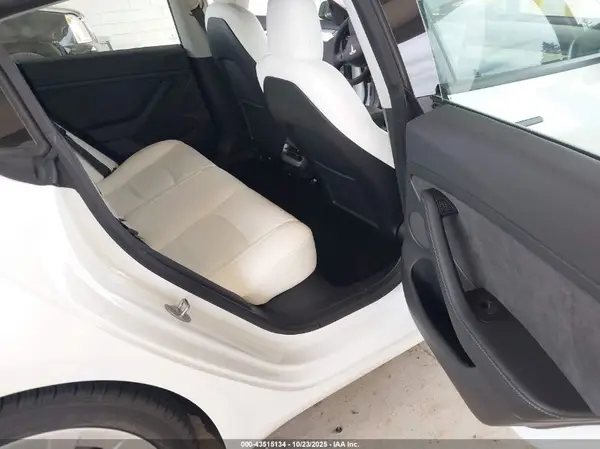 5YJ3E1EA7PF409310 2023 TESLA MODEL 3 - Image 8