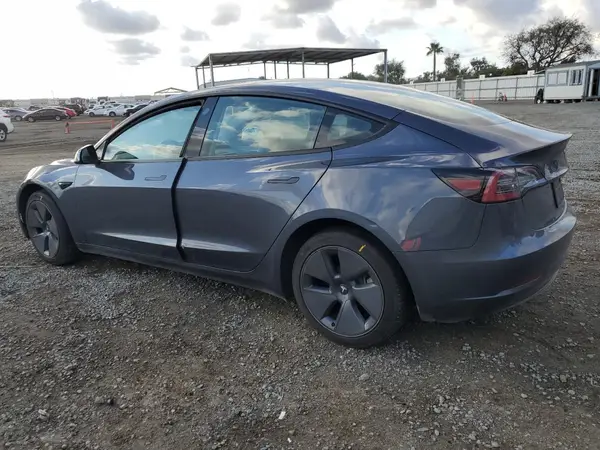 5YJ3E1EA7PF410411 2023 TESLA MODEL 3 - Image 2