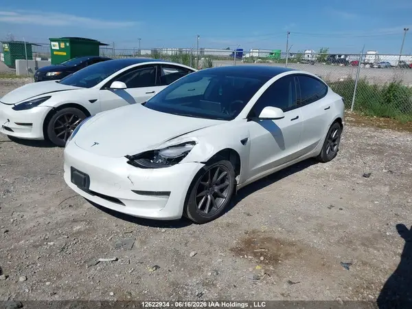 5YJ3E1EA7PF413163 2023 TESLA MODEL 3 - Image 2