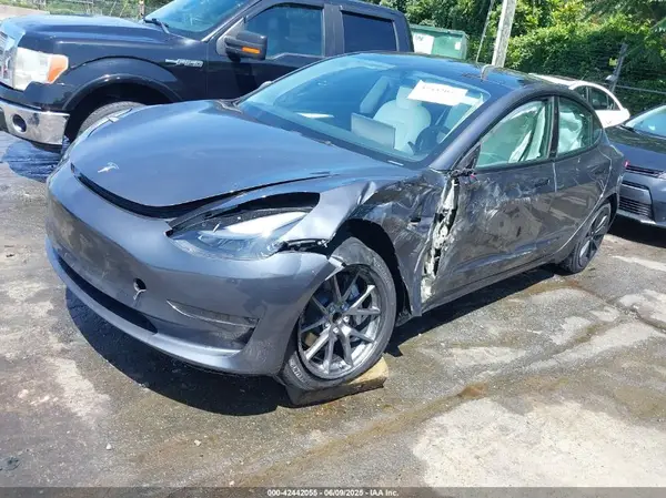 5YJ3E1EA7PF413311 2023 TESLA MODEL 3 - Image 2