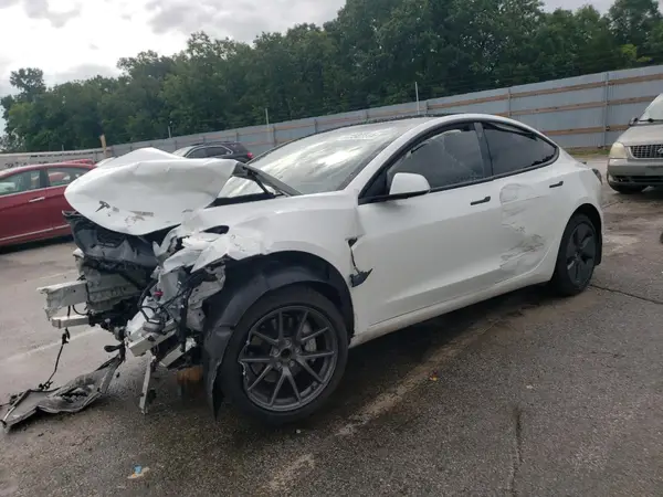 5YJ3E1EA7PF425703 2023 TESLA MODEL 3 - Image 1