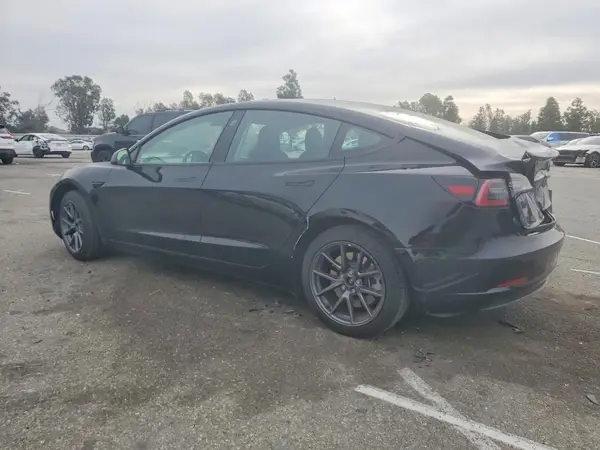 5YJ3E1EA7PF425815 2023 TESLA MODEL 3 - Image 2