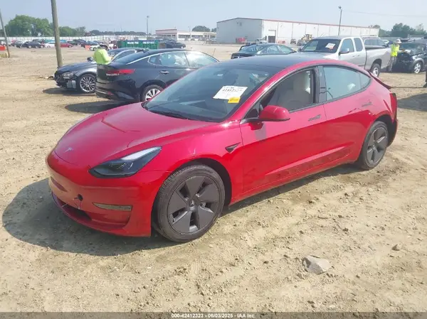 5YJ3E1EA7PF426916 2023 TESLA MODEL 3 - Image 2