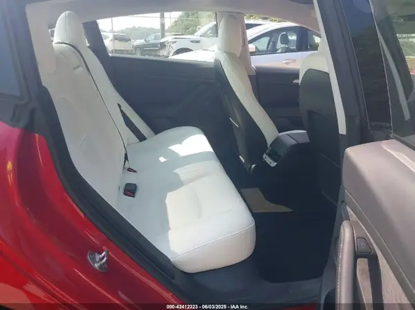 5YJ3E1EA7PF426916 2023 TESLA MODEL 3 - Image 8