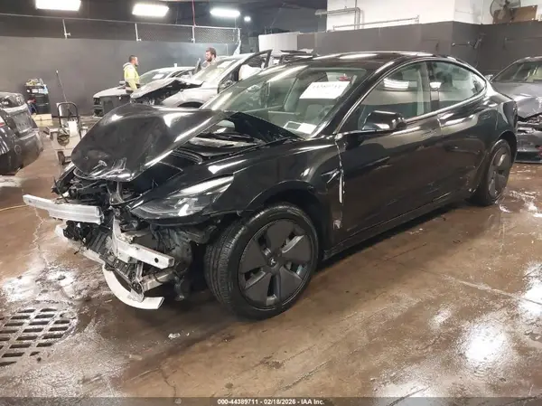 5YJ3E1EA7PF427953 2023 TESLA MODEL 3 - Image 2