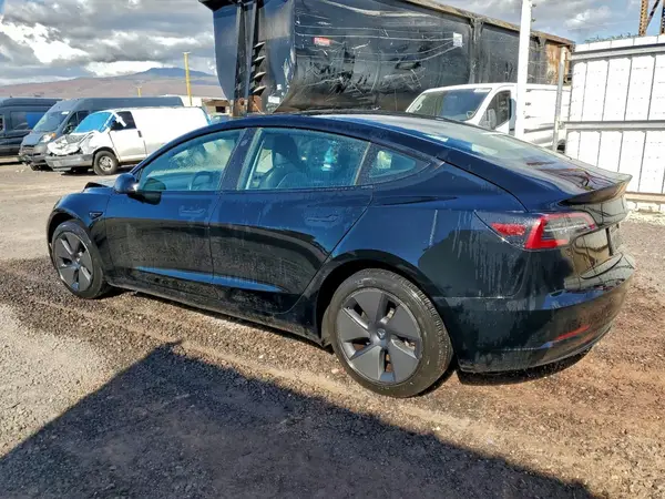5YJ3E1EA7PF428651 2023 TESLA MODEL 3 - Image 2