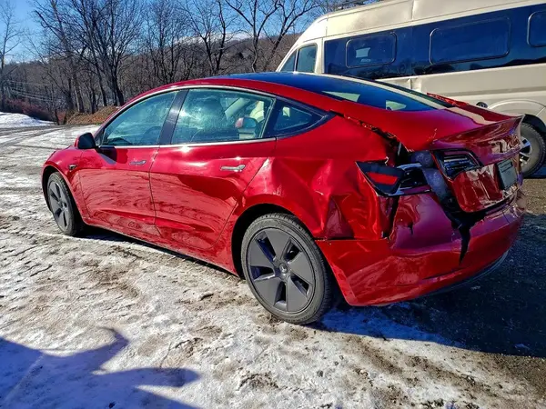 5YJ3E1EA7PF430061 2023 TESLA MODEL 3 - Image 2
