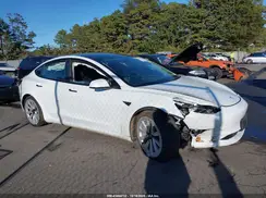 5YJ3E1EA7PF430111 2023 TESLA MODEL 3