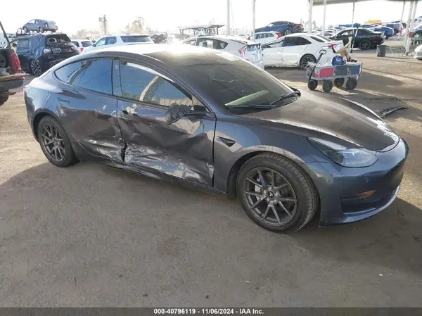 5YJ3E1EA7PF431744 2023 TESLA MODEL 3 - Image 1