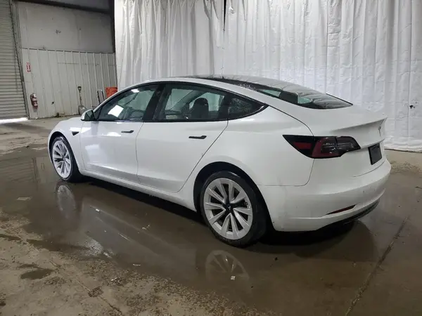 5YJ3E1EA7PF435292 2023 TESLA MODEL 3 - Image 2
