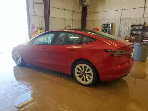 5YJ3E1EA7PF435390 2023 TESLA MODEL 3 - Image 2