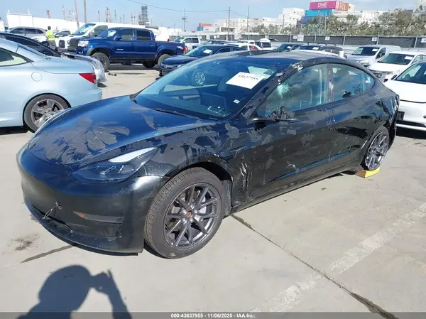5YJ3E1EA7PF436099 2023 TESLA MODEL 3 - Image 2