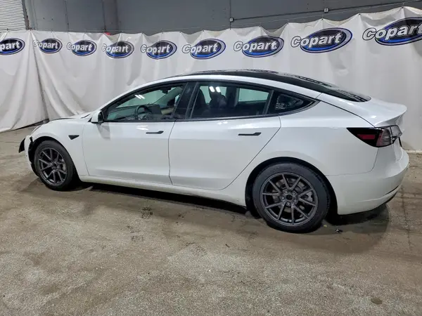 5YJ3E1EA7PF437219 2023 TESLA MODEL 3 - Image 2