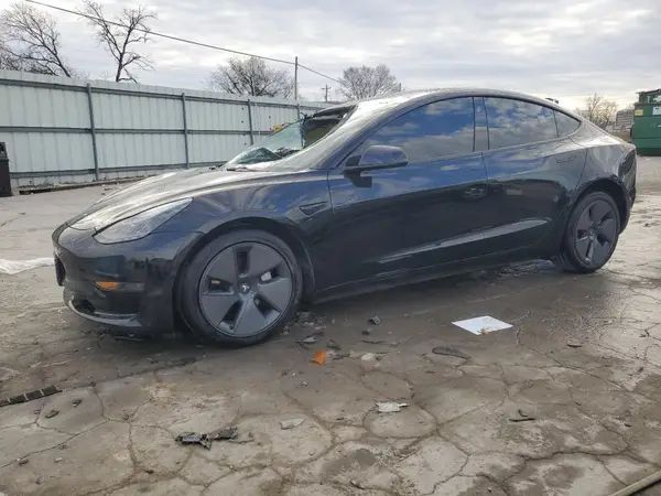 5YJ3E1EA7PF447135 2023 TESLA MODEL 3 - Image 1