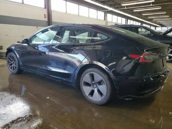 5YJ3E1EA7PF447541 2023 TESLA MODEL 3 - Image 2
