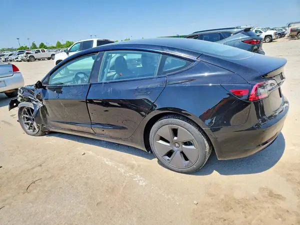 5YJ3E1EA7PF448981 2023 TESLA MODEL 3 - Image 2