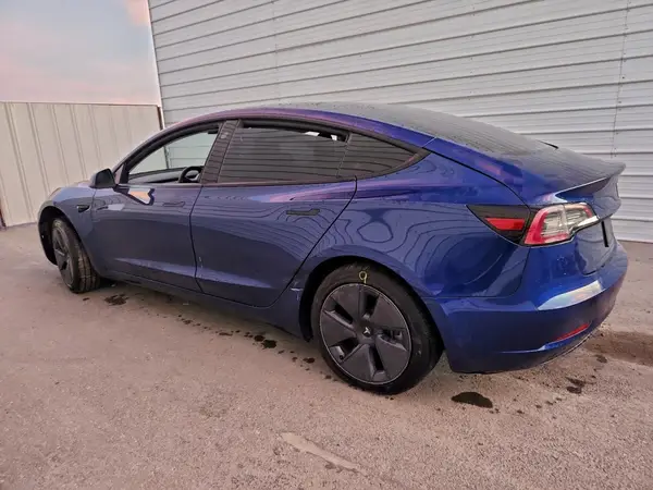 5YJ3E1EA7PF449063 2023 TESLA MODEL 3 - Image 2