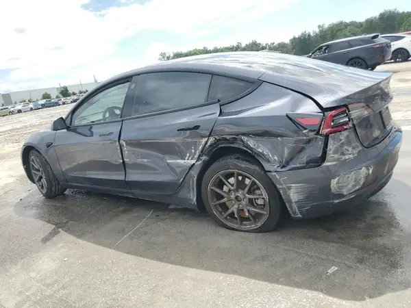 5YJ3E1EA7PF449077 2023 TESLA MODEL 3 - Image 2