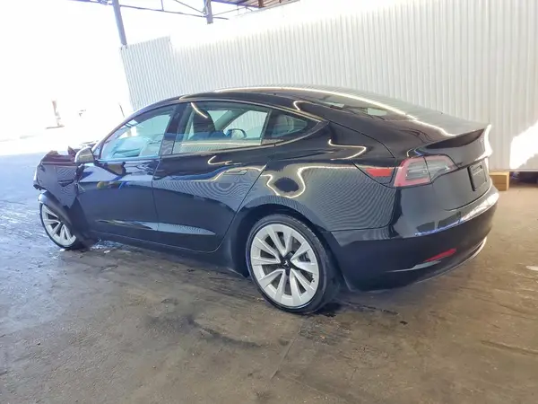5YJ3E1EA7PF450701 2023 TESLA MODEL 3 - Image 2