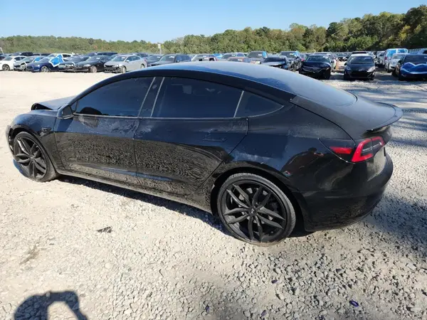 5YJ3E1EA7PF450780 2023 TESLA MODEL 3 - Image 2
