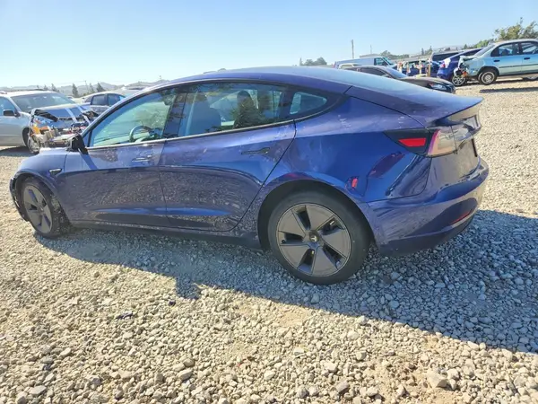 5YJ3E1EA7PF451010 2023 TESLA MODEL 3 - Image 2