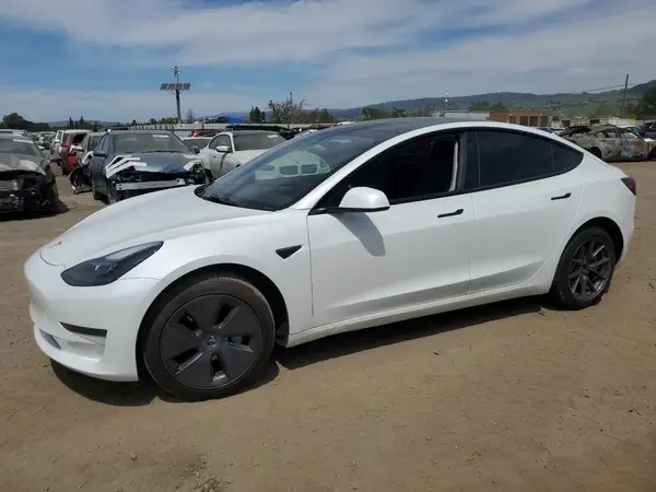 5YJ3E1EA7PF452786 2023 TESLA MODEL 3 - Image 1