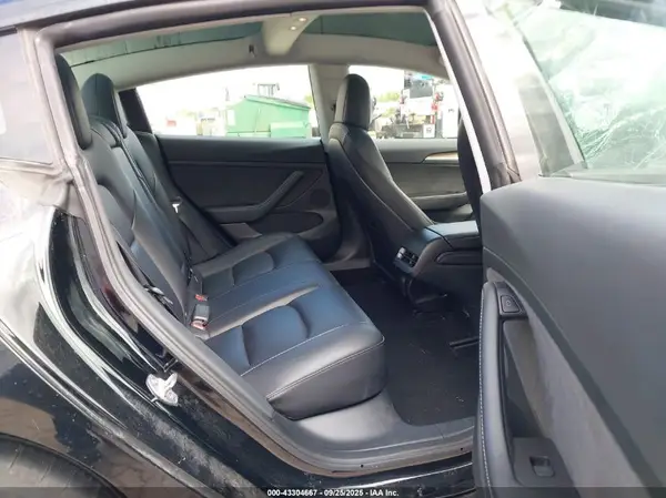 5YJ3E1EA7PF452853 2023 TESLA MODEL 3 - Image 8