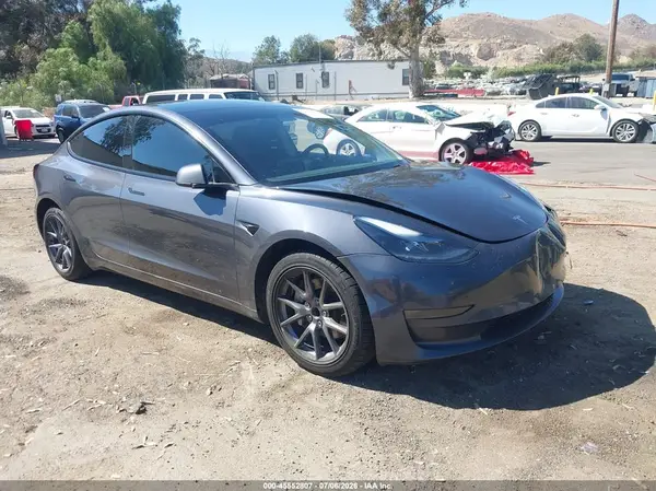 5YJ3E1EA7PF457471 2023 TESLA MODEL 3 - Image 1