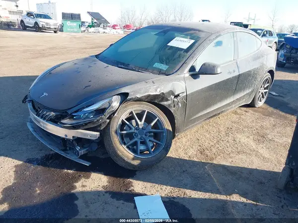 5YJ3E1EA7PF458104 2023 TESLA MODEL 3 - Image 2