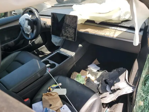 5YJ3E1EA7PF458913 2023 TESLA MODEL 3 - Image 8