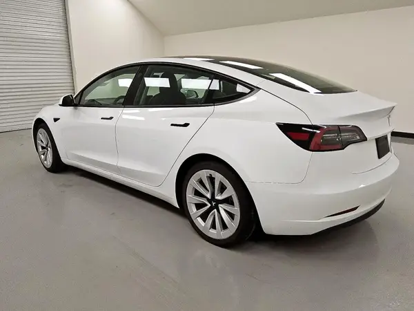 5YJ3E1EA7PF459060 2023 TESLA MODEL 3 - Image 2