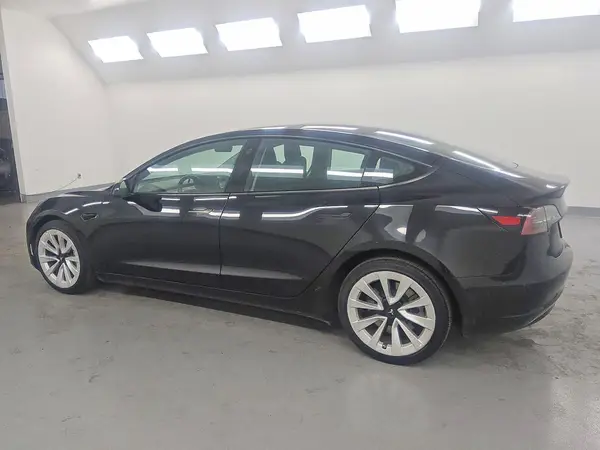 5YJ3E1EA7PF459365 2023 TESLA MODEL 3 - Image 2