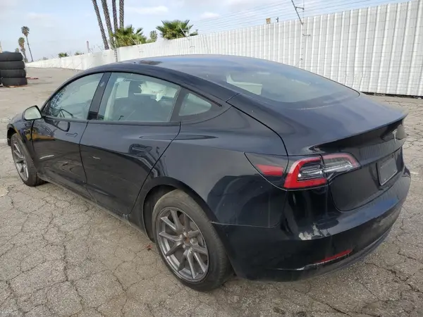 5YJ3E1EA7PF460323 2023 TESLA MODEL 3 - Image 2