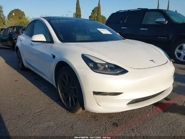 5YJ3E1EA7PF462332 2023 TESLA MODEL 3 - Image 1