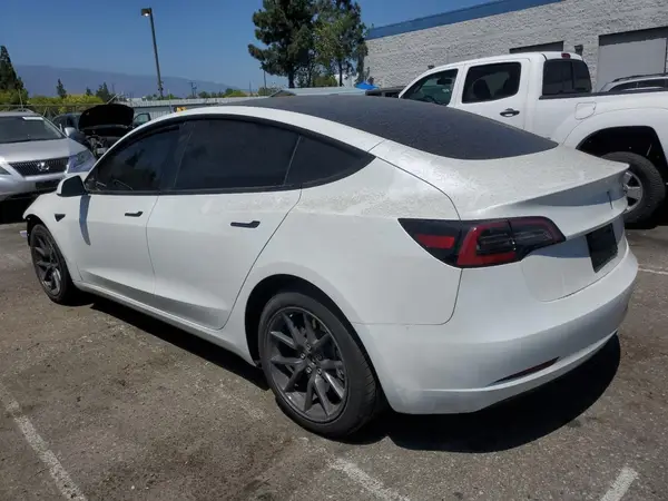 5YJ3E1EA7PF462458 2023 TESLA MODEL 3 - Image 2