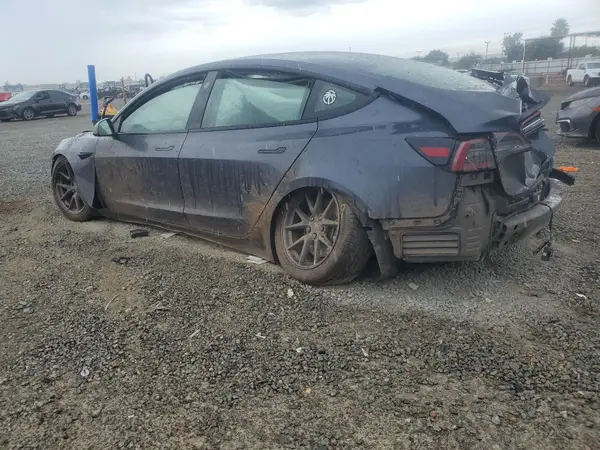 5YJ3E1EA7PF462718 2023 TESLA MODEL 3 - Image 2
