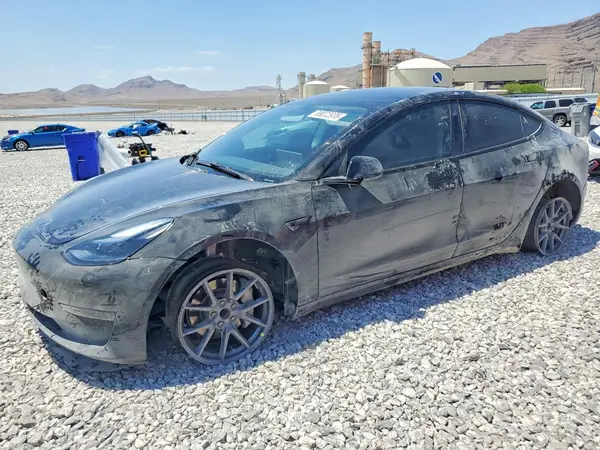 5YJ3E1EA7PF462721 2023 TESLA MODEL 3 - Image 1