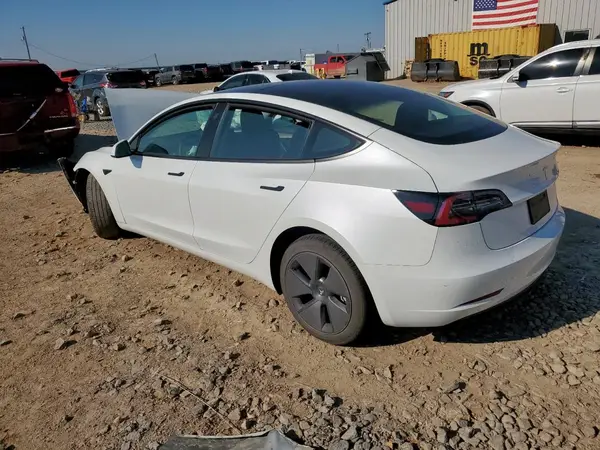 5YJ3E1EA7PF463951 2023 TESLA MODEL 3 - Image 2