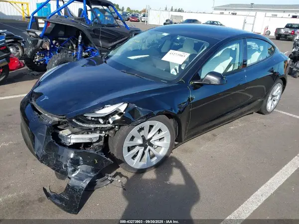 5YJ3E1EA7PF465117 2023 TESLA MODEL 3 - Image 2
