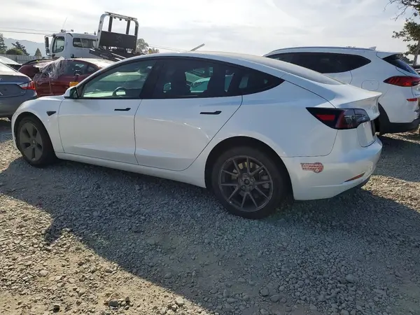 5YJ3E1EA7PF465358 2023 TESLA MODEL 3 - Image 2
