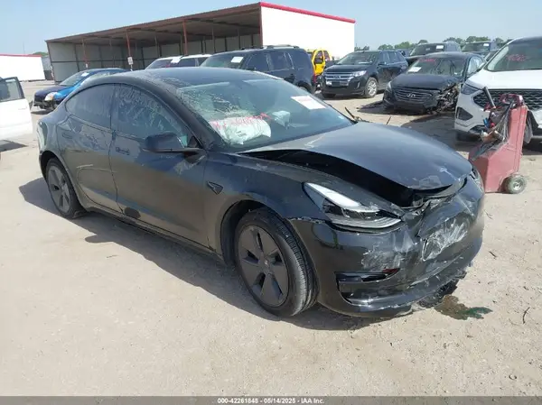 5YJ3E1EA7PF465540 2023 TESLA MODEL 3 - Image 1