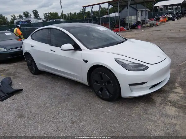 5YJ3E1EA7PF476540 2023 TESLA MODEL 3 - Image 1