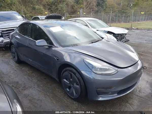 5YJ3E1EA7PF483312 2023 TESLA MODEL 3 - Image 1