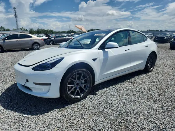 5YJ3E1EA7PF484296 2023 TESLA MODEL 3 - Image 1