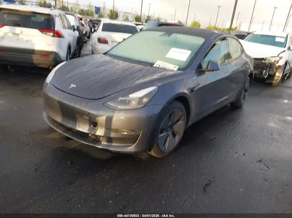 5YJ3E1EA7PF493967 2023 TESLA MODEL 3 - Image 2