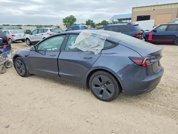 5YJ3E1EA7PF495024 2023 TESLA MODEL 3 - Image 2
