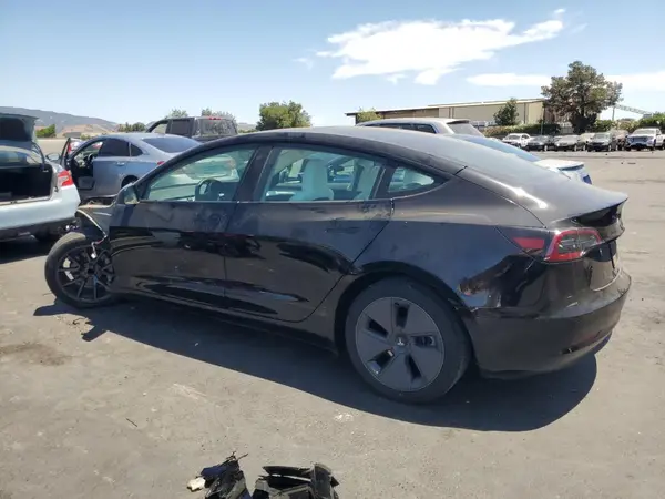 5YJ3E1EA7PF497579 2023 TESLA MODEL 3 - Image 2