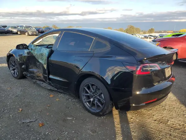 5YJ3E1EA7PF502313 2023 TESLA MODEL 3 - Image 2