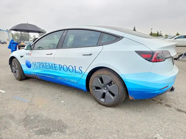 5YJ3E1EA7PF503350 2023 TESLA MODEL 3 - Image 2